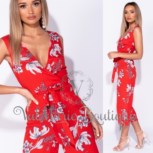 Red floral culotte jumpsuit - Picture 3 of 5